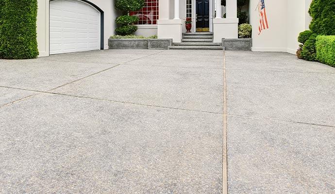 The Ultimate Driveway Cleaning Checklist for Every Season