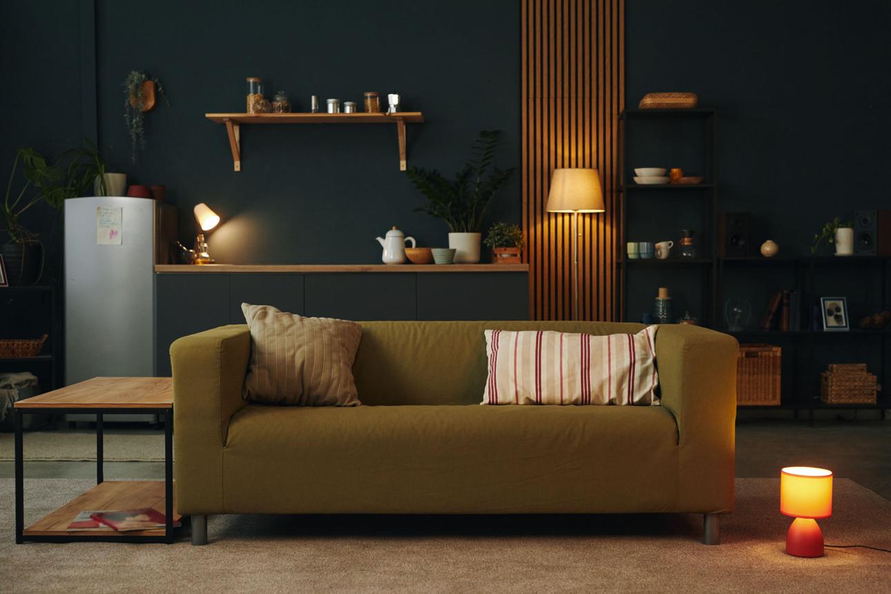Why Cozy Lighting Makes Homes Feel Cleaner