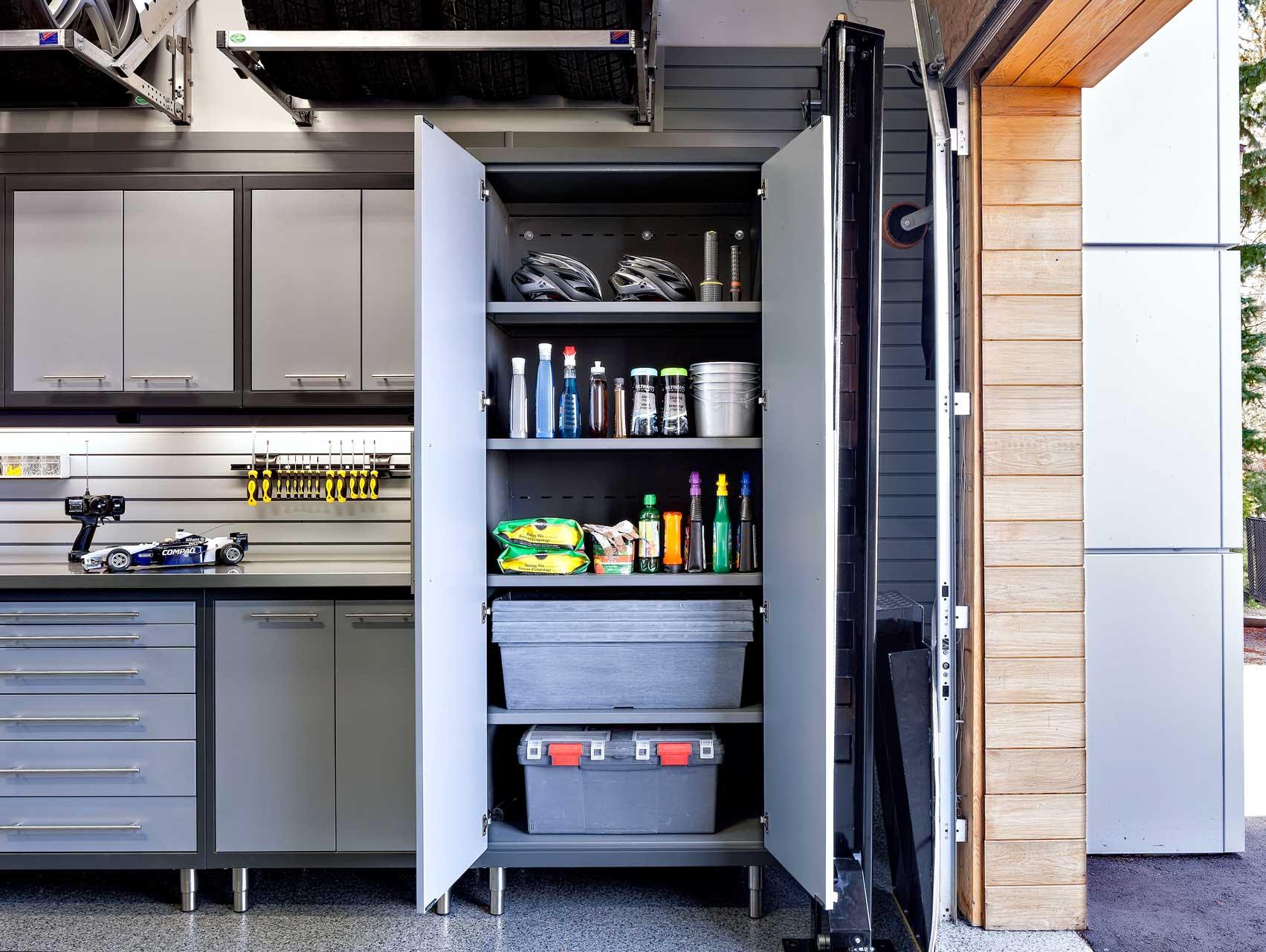 Why Garage Clutter Makes Your Entire Home Feel Stressful