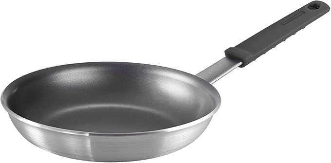Tramontina Professional Fusion 8-Inch Non Stick Small Frying Pan, Heavy-Gauge by Tramontina