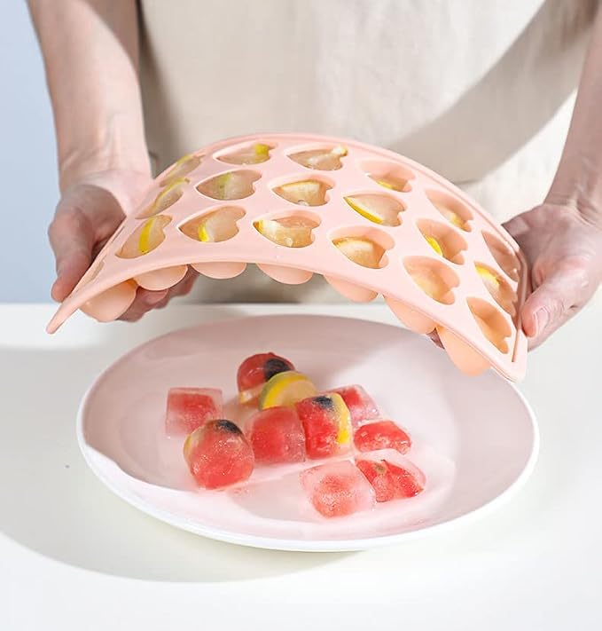 Heart-Shaped Ice Cube Trays - Image 5