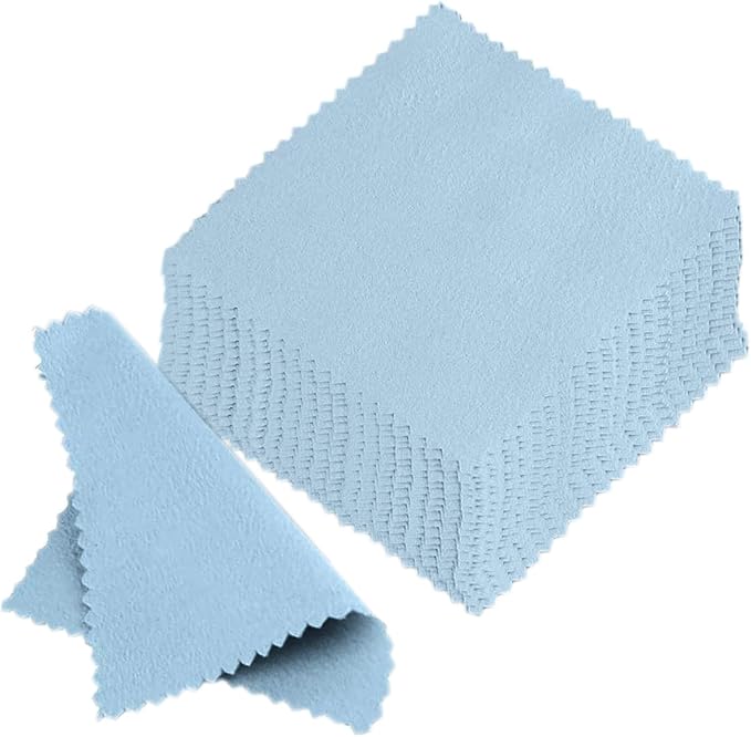 50pcs Jewelry Cleaning Cloth Polishing Cleaning Cloths for Sterling Silver Gold Platinum Platinum Jewelry, Watch Coins Non Toxic Tarnish Remover Keeps Jewelry Clean and Shiny, 3.2 x 3.2 inches