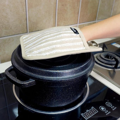 Alselo Silicone Pot Holders Set of 3 Heat Resistant & Non Slip Potholders - Image 5