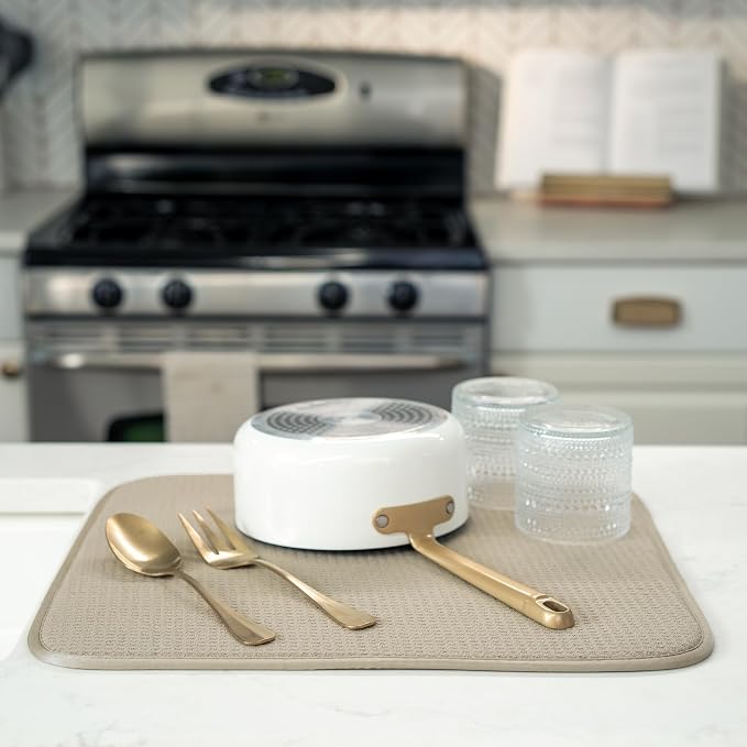 S&T INC. Dish Drying Mat, 16” x 18”, Absorbent Microfiber Kitchen Counter Mat - Image 4