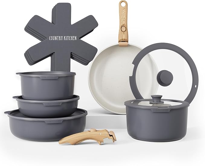 Country Kitchen Cookware Set by CountryKitchen