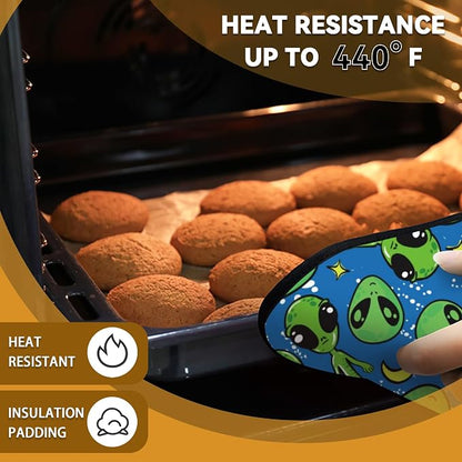 Green Alien Pot Holder Set of 2, Heat Resistant Potholders Oven Hot Pads - Image 7