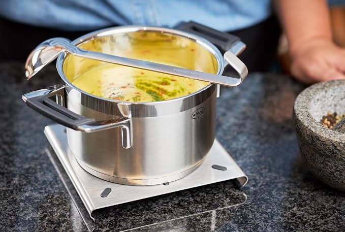 Rösle Stainless Steel Sauce Ladle, Flat Handle - Image 2