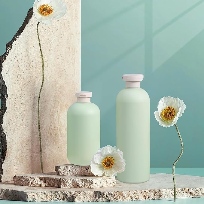 13.5 oz Plastic Travel Shampoo Bottles, Refillable Flip Cap Squeeze Bottles for Toiletries, Large Leakage-proof Travel Shampoo and Conditioner Container (Blue and Green)