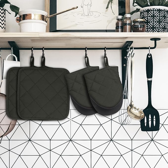 Oven Mitts and Pot Holders Set, Heat Resistant Silicone Kitchen Mini Oven - Image 7