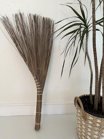 Vietnamese Natural Straw Broom/Handmade Coconut Leaf Broom - Image 2