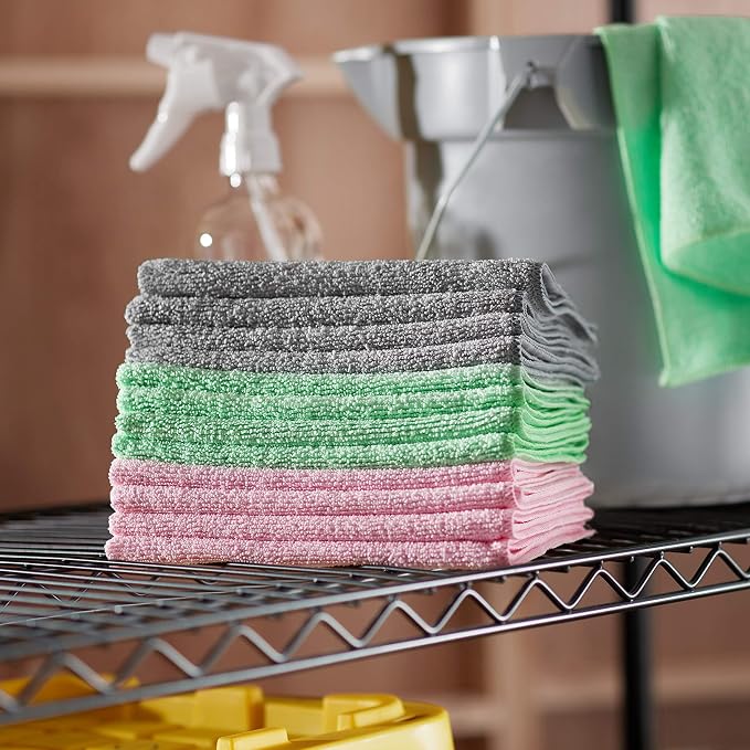 Amazon Basics Microfiber Cleaning Cloths, Ultra Soft and Absorbent, Free from - Image 5