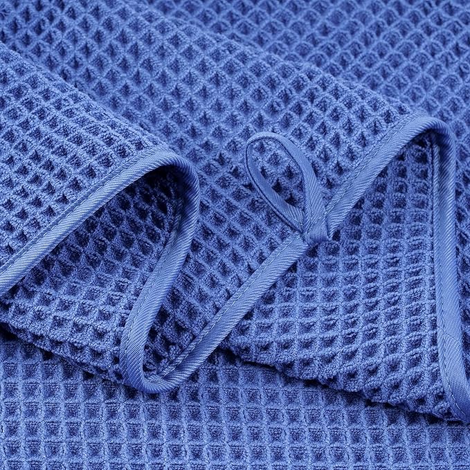 POLYTE Microfiber Oversize Quick Dry Lint Free Bath Towel, 60 x 30 in, 4 Pack - Image 3
