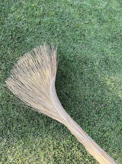 Vietnamese Natural Straw Broom/Handmade Coconut Leaf Broom - Image 5